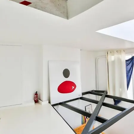 On Rue Pierre Fontaine 아파트 파리